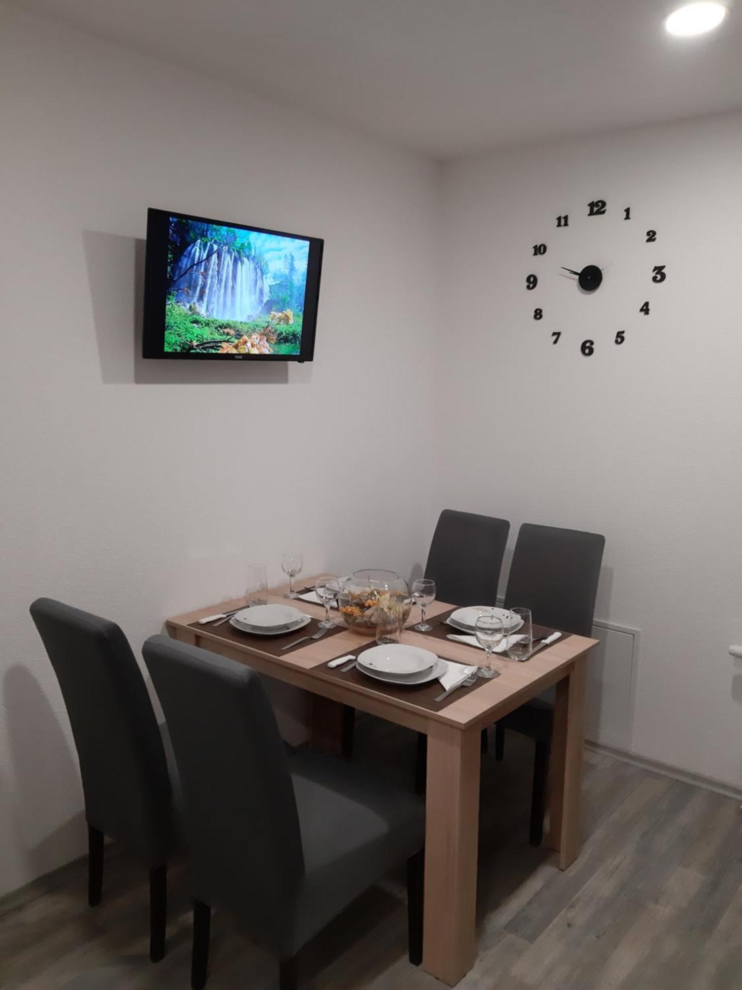 House Naomi Appartement Grabovac  Buitenkant foto