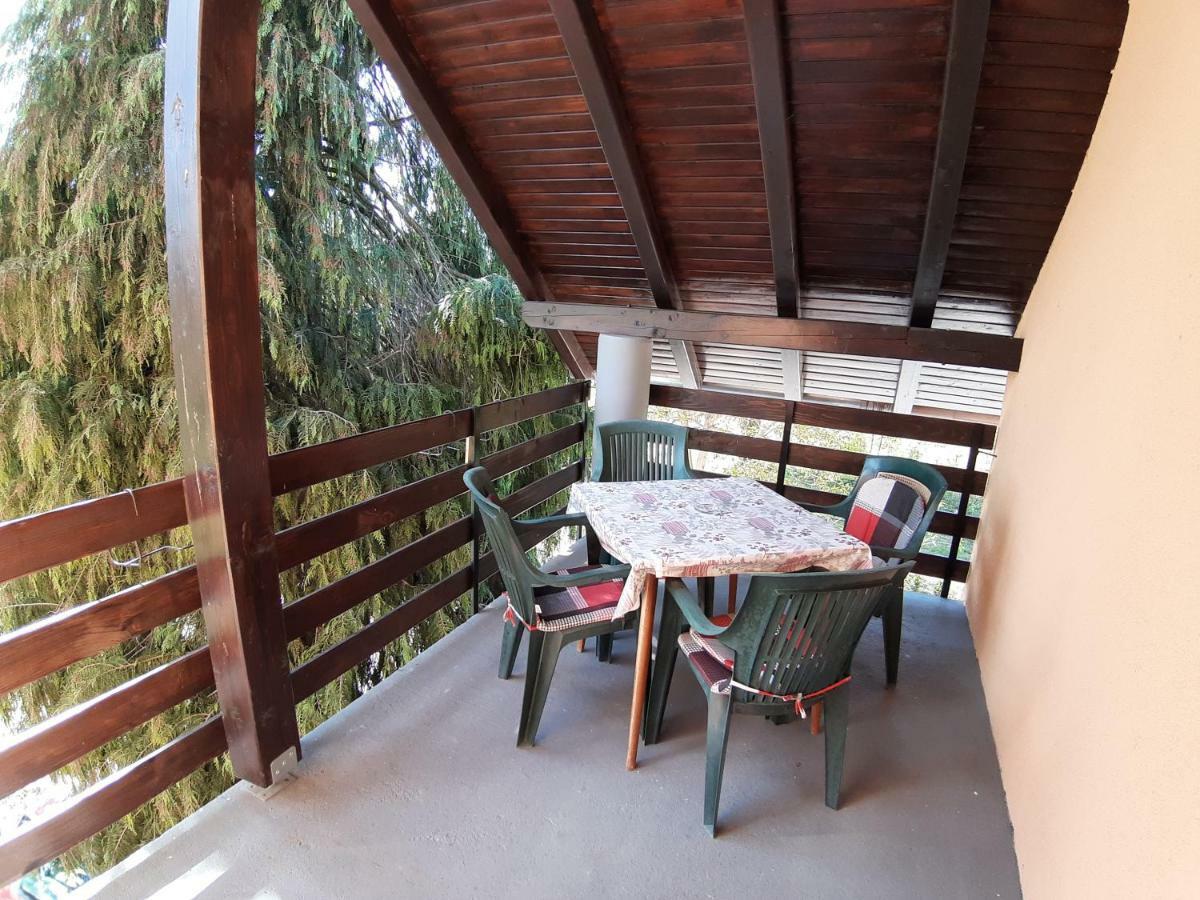 House Naomi Appartement Grabovac  Buitenkant foto